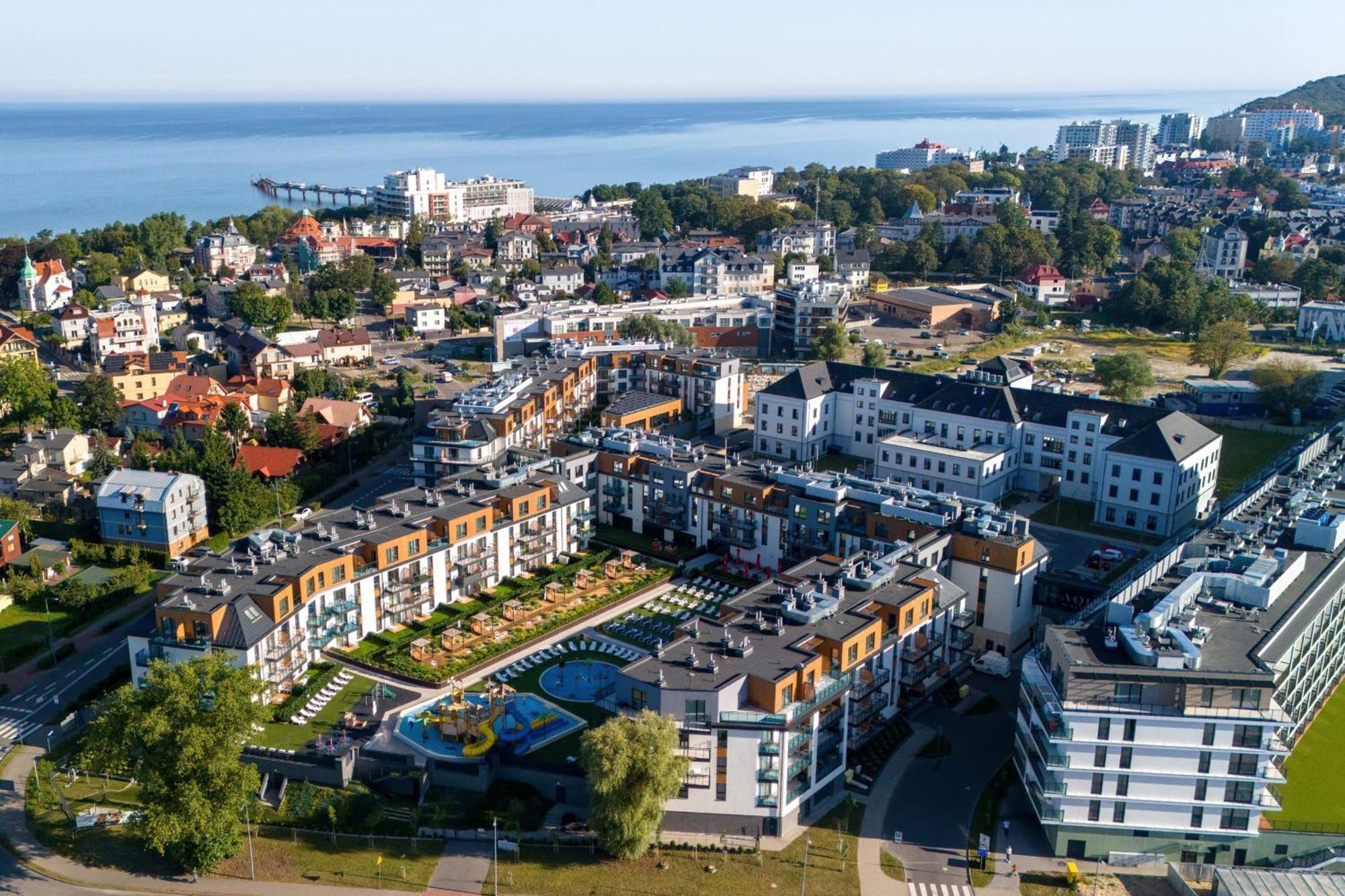 Bel Mare Holiday Apartments Near The Beach With Parking By Noclegi Renters Miedzyzdroje Exterior photo